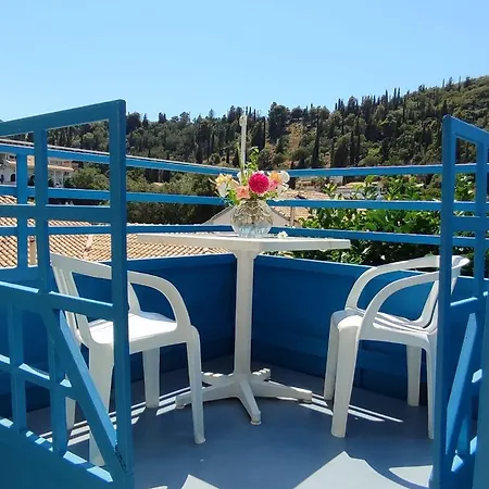 Ξενοδοχείο με διαμερίσματα Spiros Άγιος Νικήτας