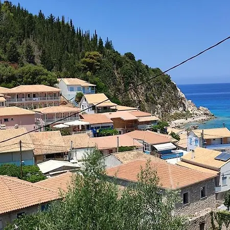 Spiros Апартхотел Áyios Nikítas