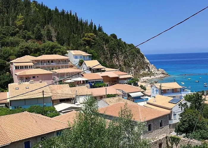 Spiros شقة فندقية Áyios Nikítas