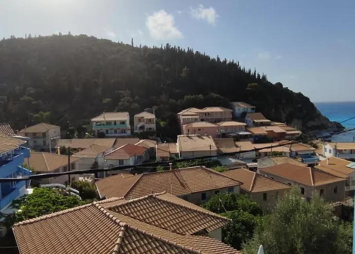 Spiros Áyios Nikítas